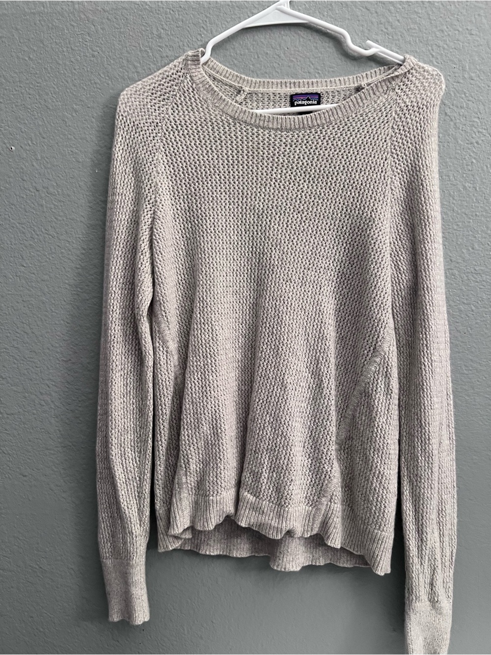 Patagonia Light Gray Women's Crewneck Knit Sweater